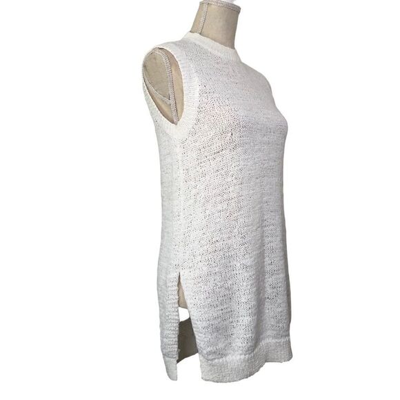 Theory - Meenaly Sleeveless Loose Knit Sweater in Ivory Size Medium - Picture 6 of 13